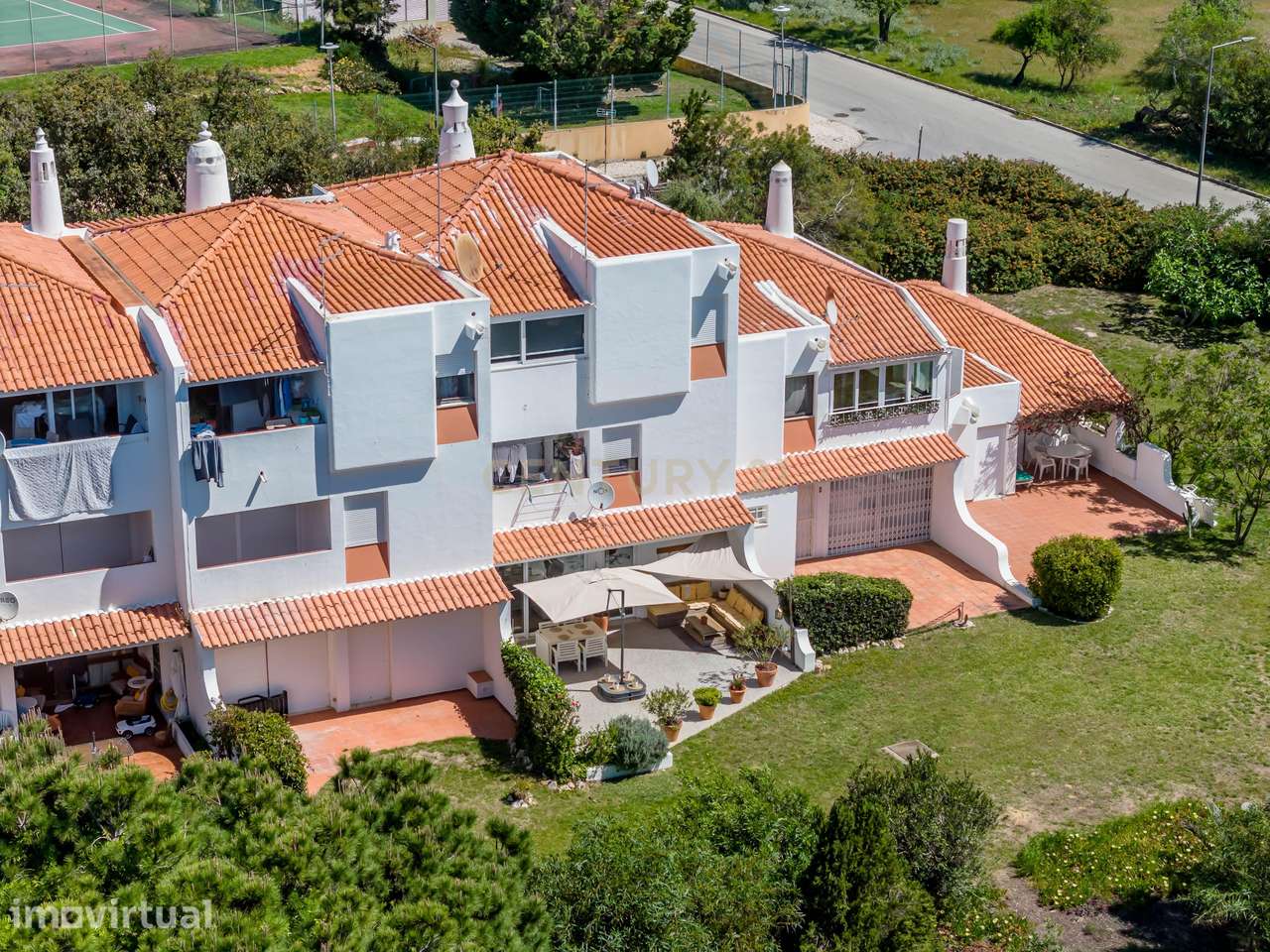 VENDIDO !!  Apartamento T3 com terraço - Albufeira e Olhos de Água
