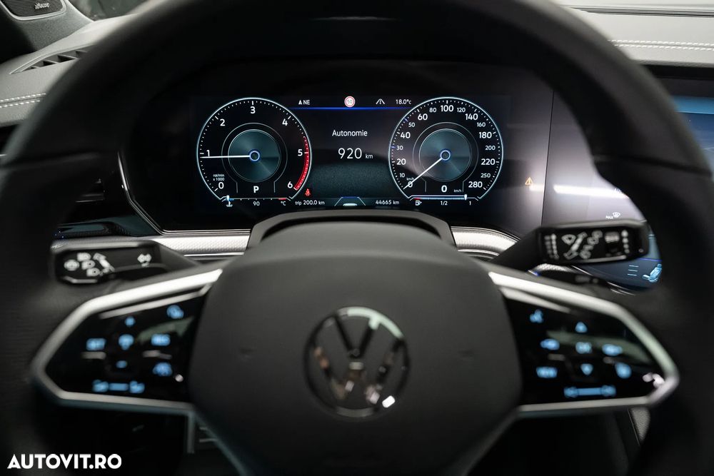 Volkswagen Touareg V6 TDI 4MOTION R-Line - 17