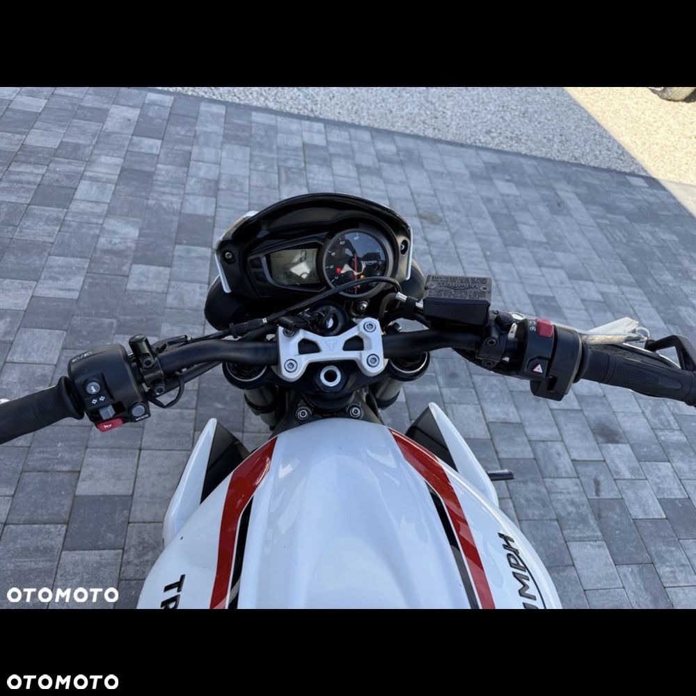 Triumph Street Triple - 12