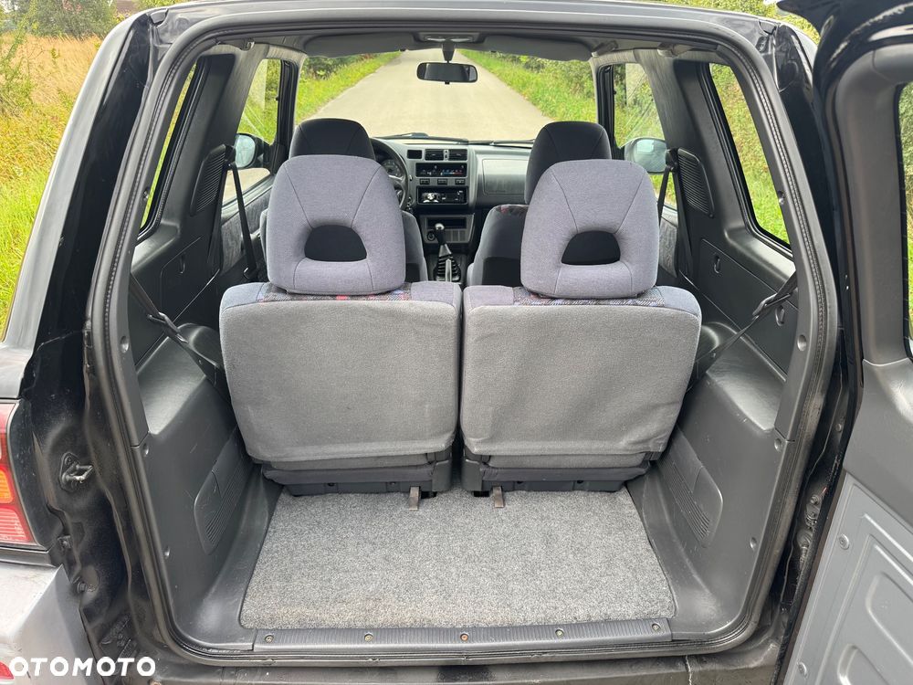 Toyota RAV4 - 14