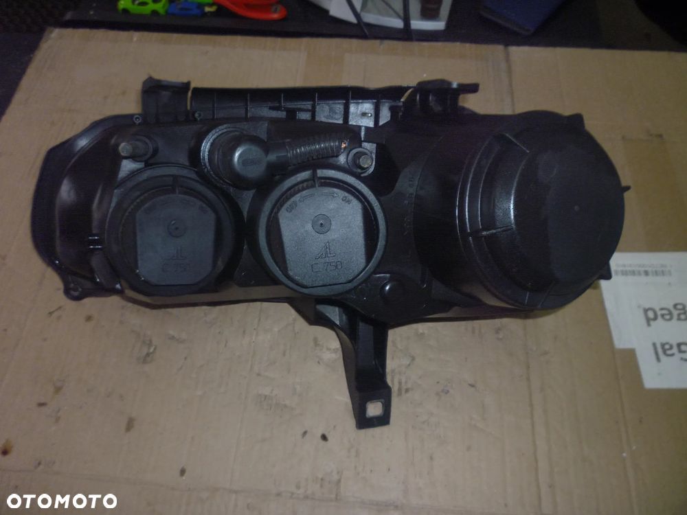lampa Alfa 159 AL Europa - 7