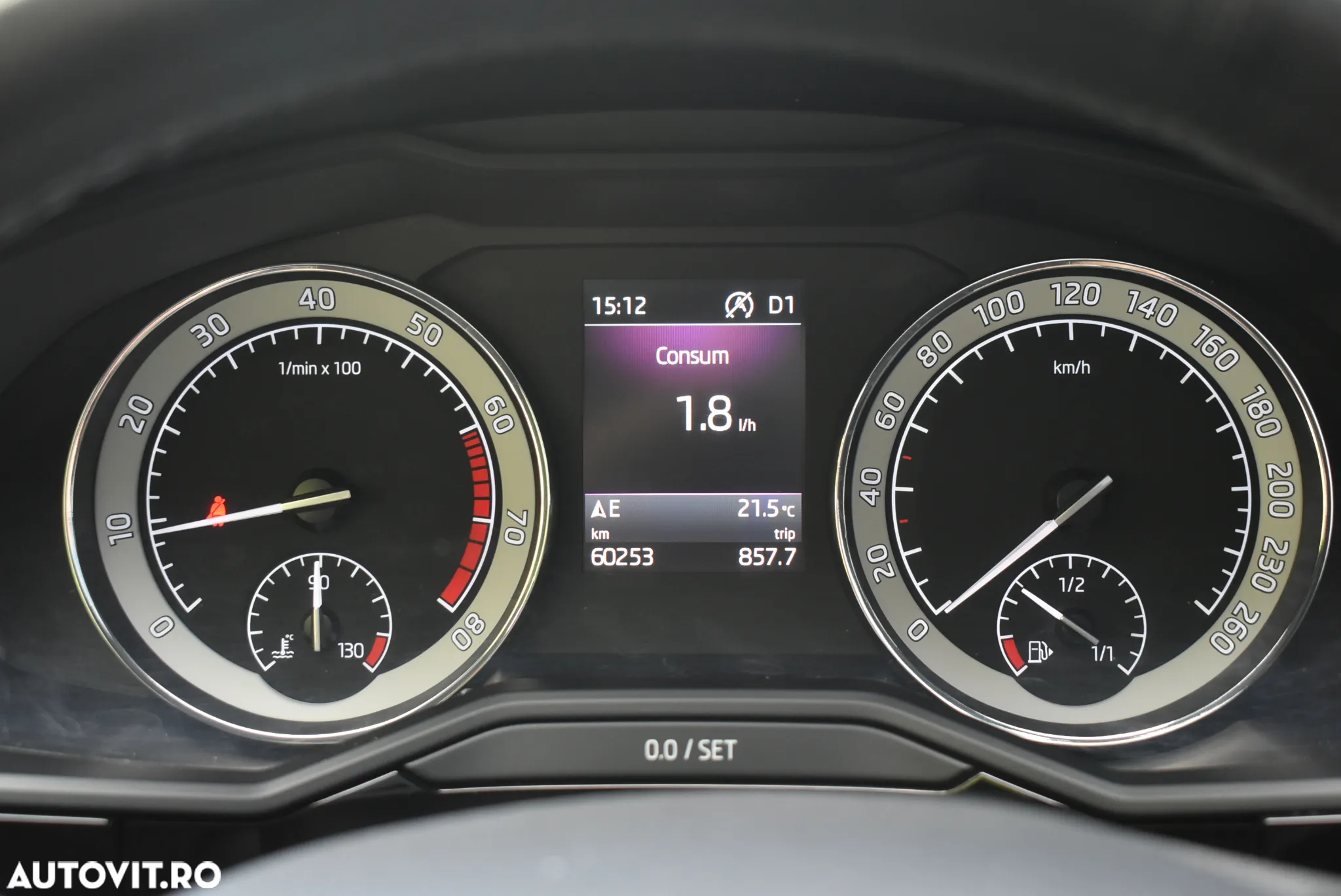 Skoda Superb 2.0 TSI DSG 4X4 Laurin & Klement - 8