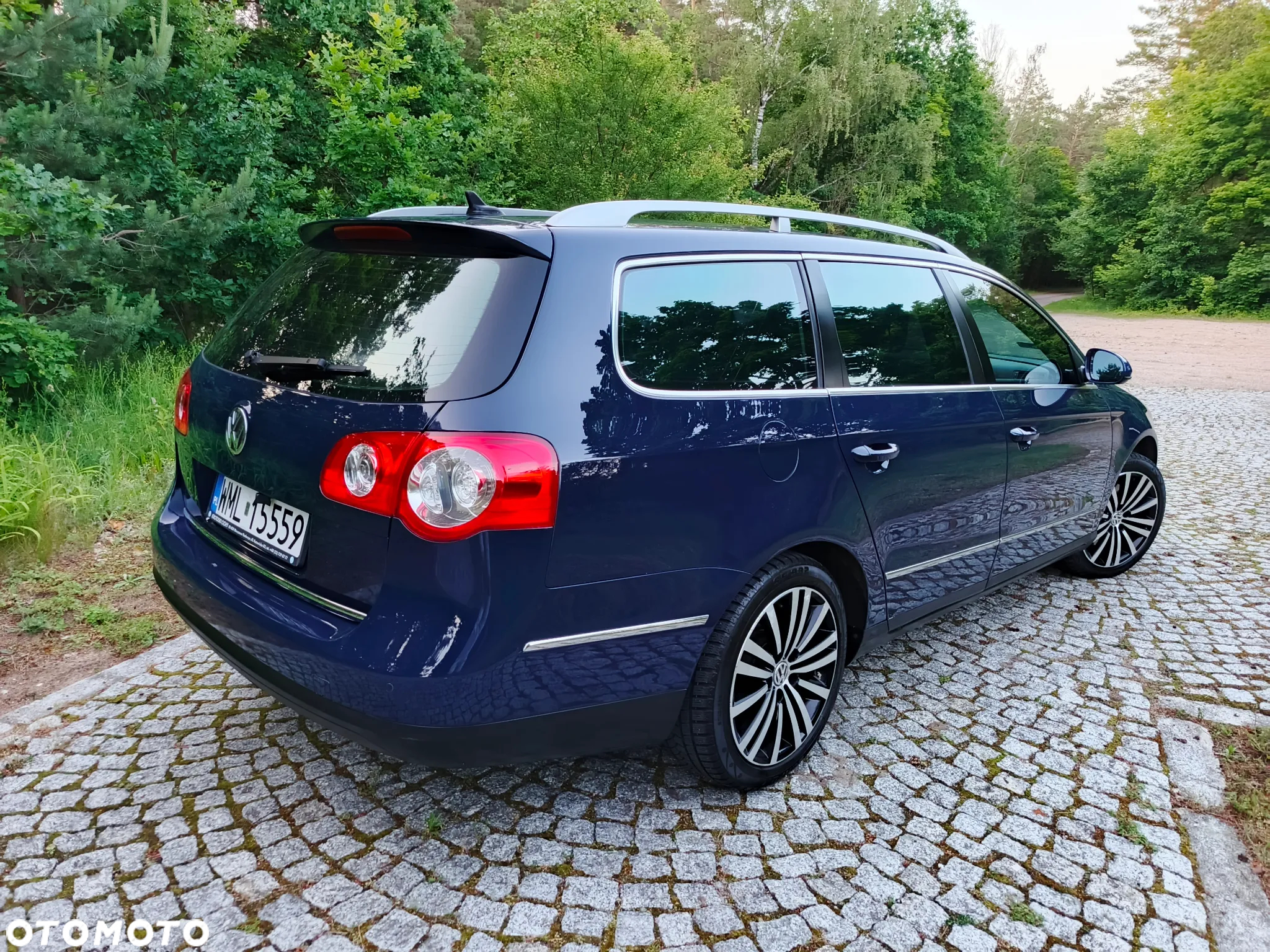 Volkswagen Passat 2.0 TDI DPF Highline - 3