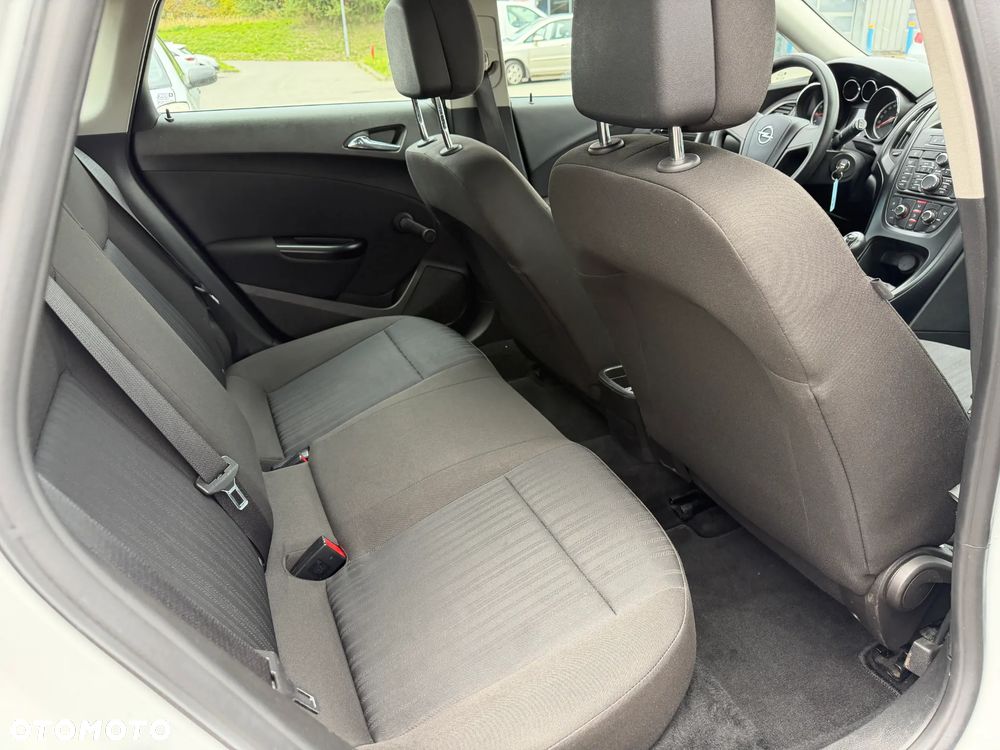 Opel Astra 1.4 Enjoy - 18