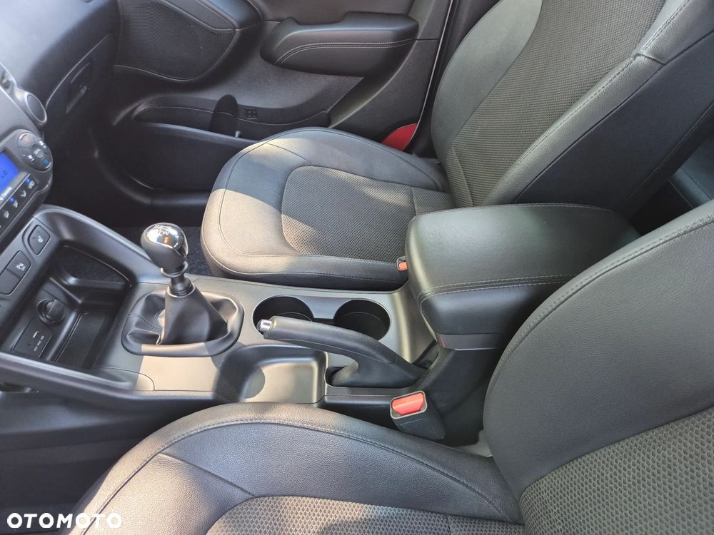 Hyundai ix35 1.6 2WD blue Style - 9
