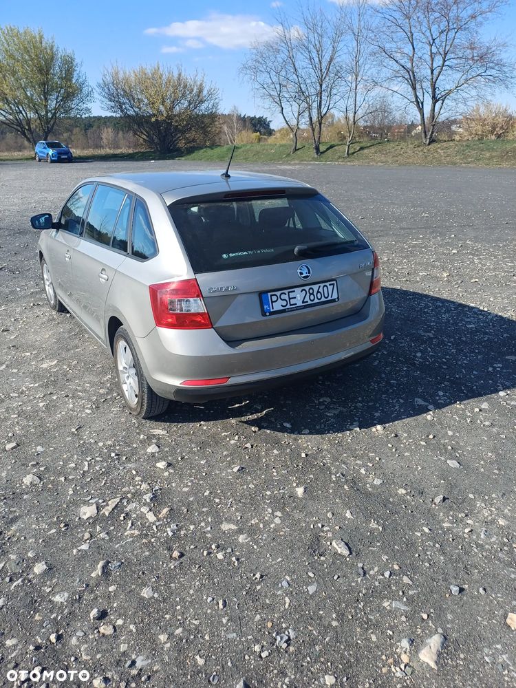 Skoda RAPID 1.2 TSI Ambition - 3