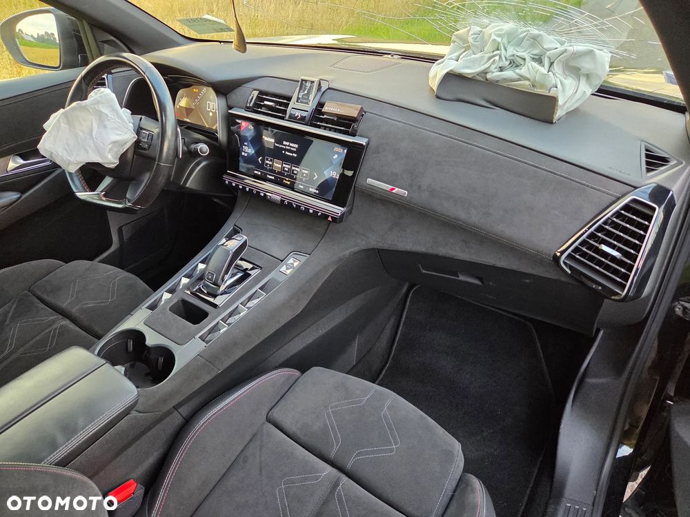 DS Automobiles DS 7 Crossback - 31