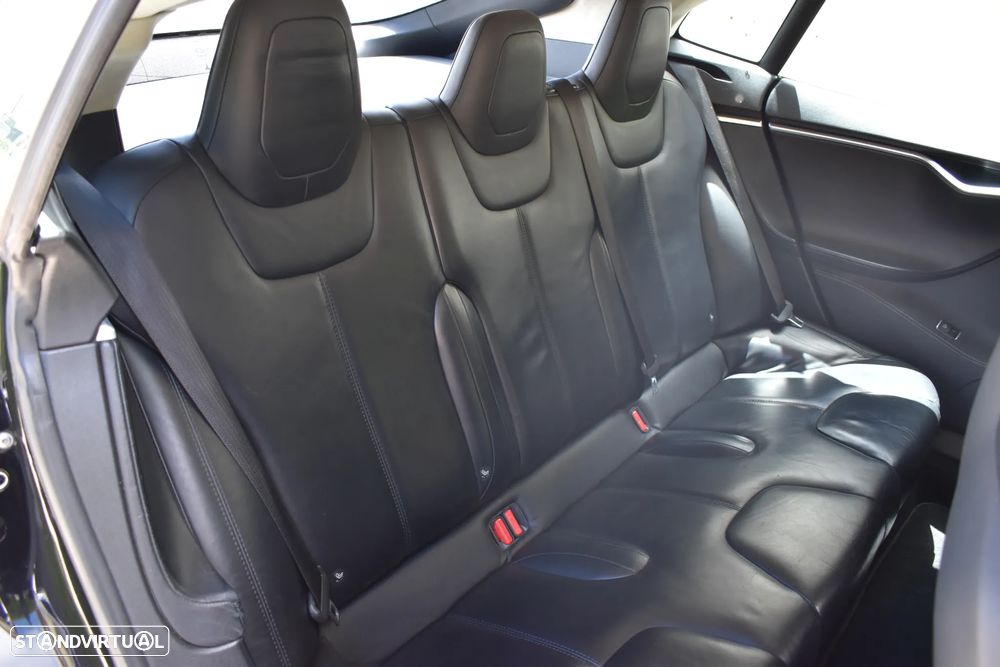 Tesla Model S 85 - 15