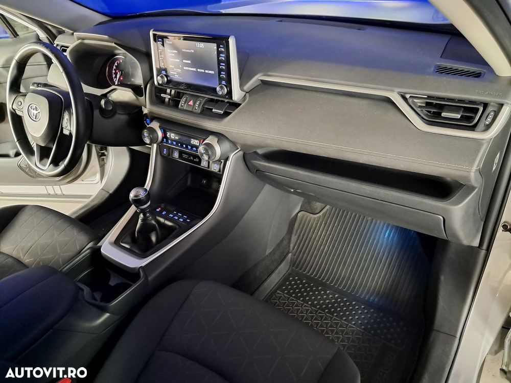 Toyota RAV4 - 20