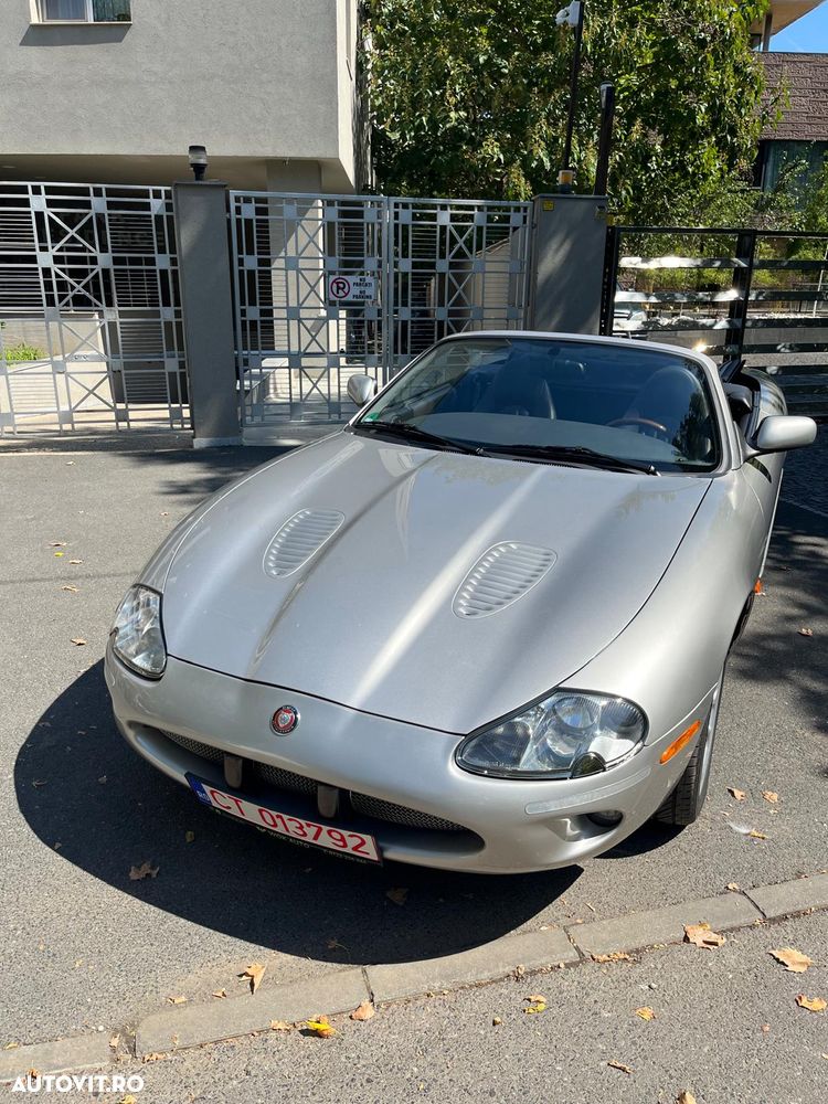 Jaguar XKR - 4