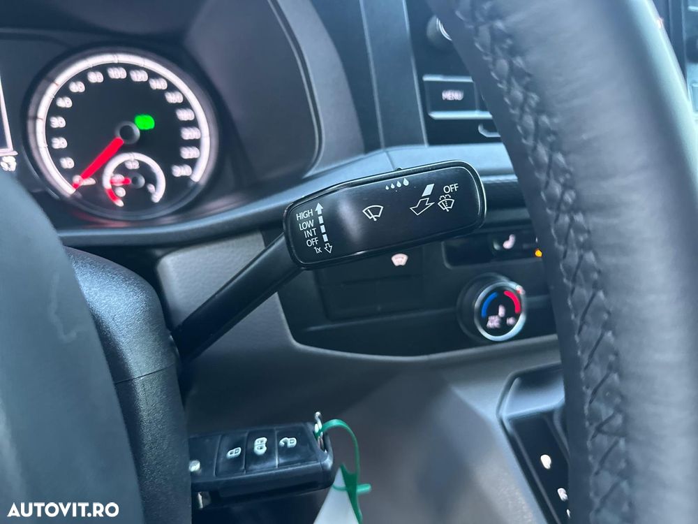 Volkswagen Transporter - 25