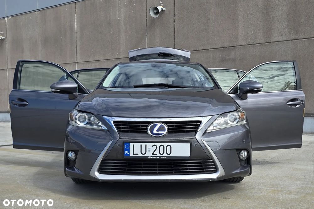 Lexus CT - 2