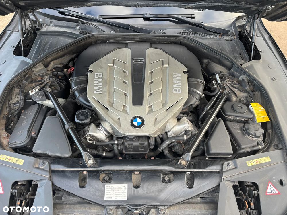 BMW Seria 7 - 28