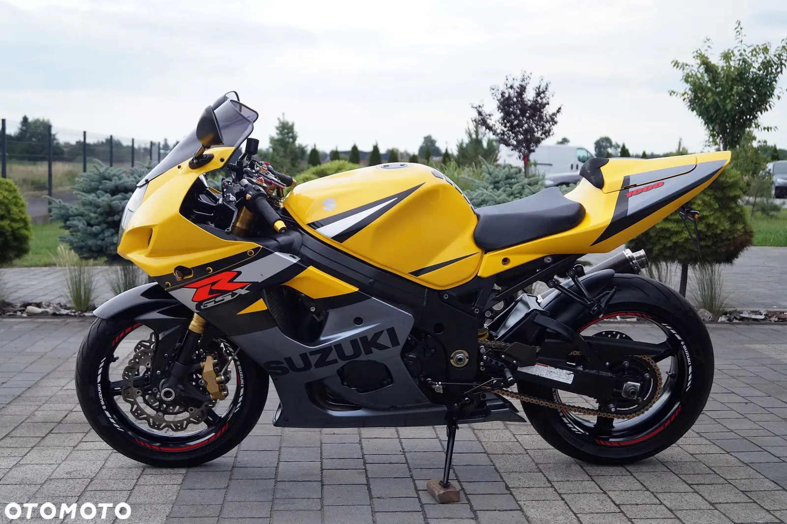 Suzuki GSX-R - 7