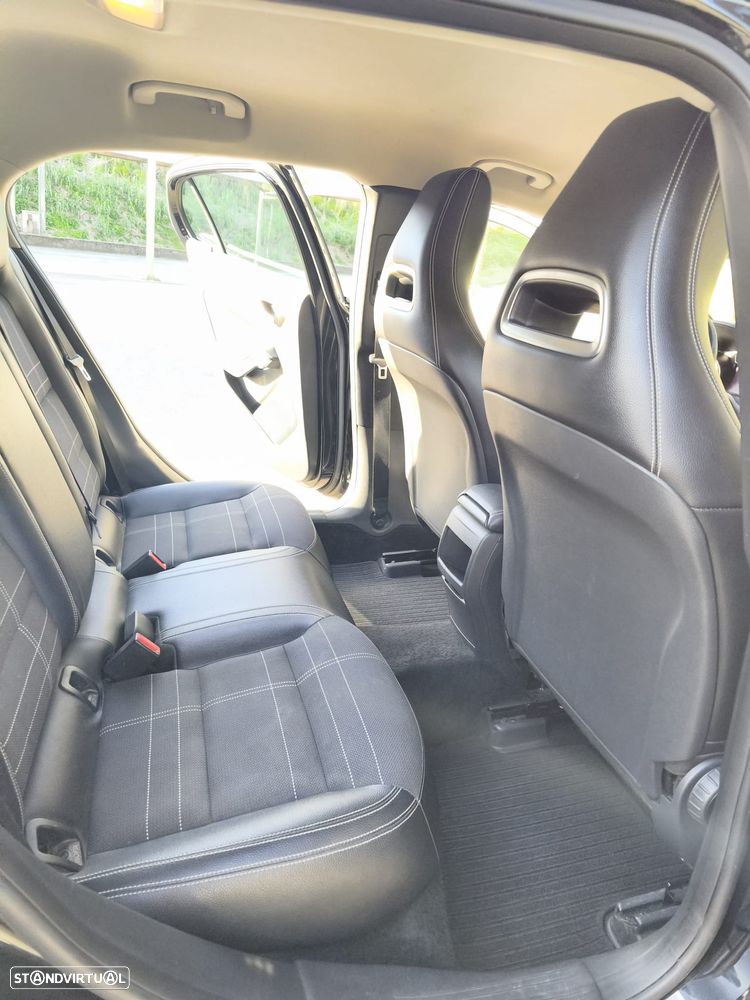 Mercedes-Benz GLA 180 CDI - 10