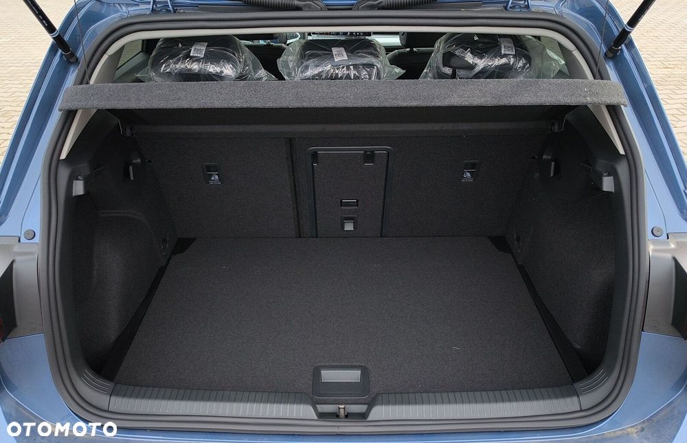 Volkswagen Golf - 20
