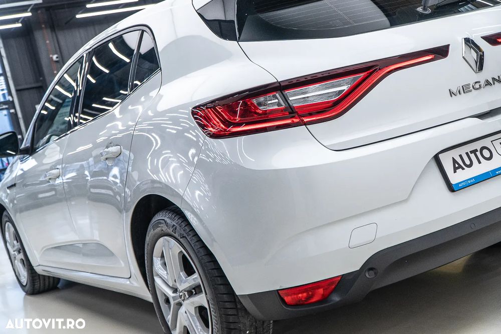 Renault Megane ENERGY dCi 110 EDC INTENS - 32