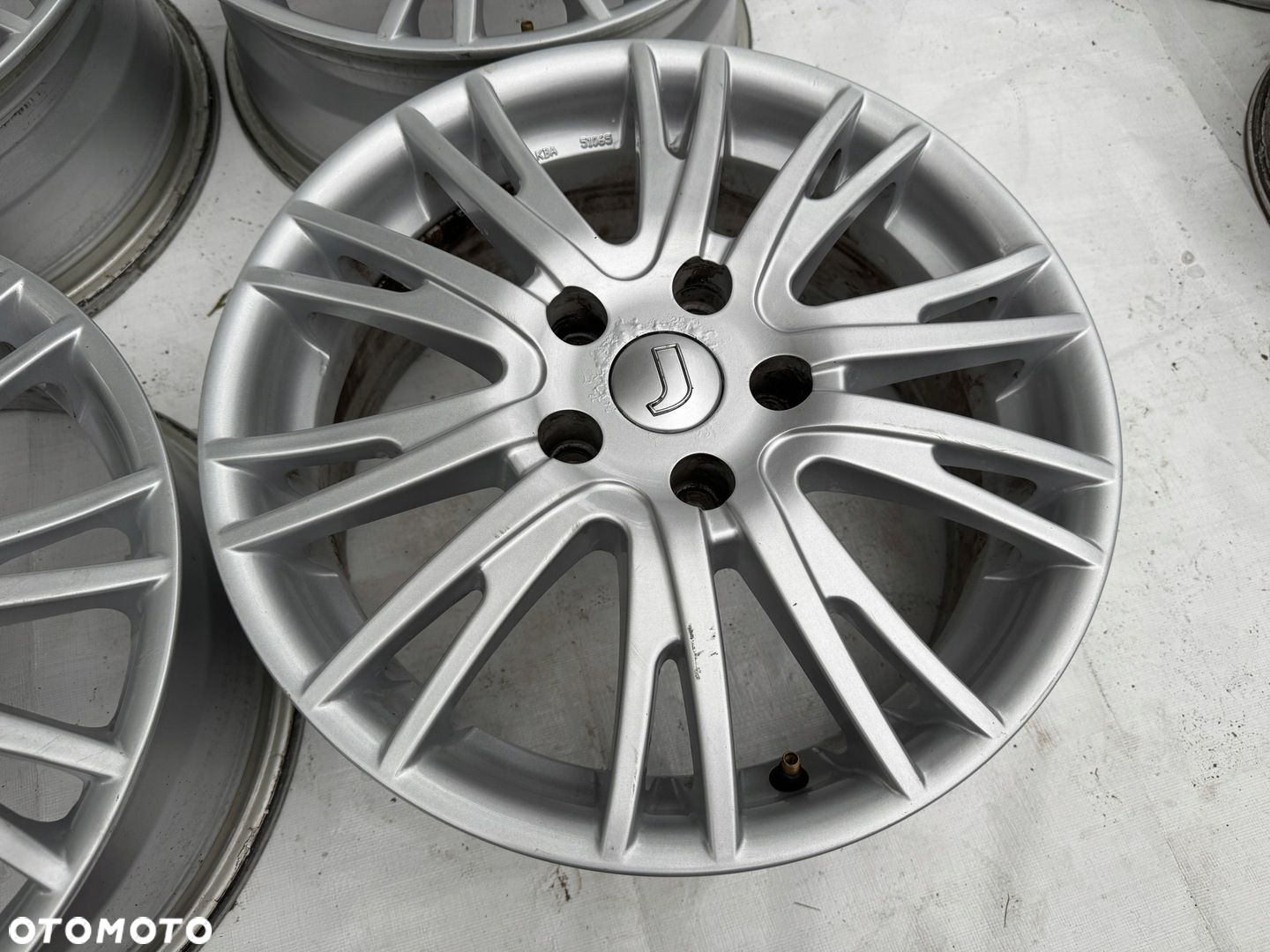 Felgi Rondell Mercedes VW Audi Skoda 5x112 16" 6,5J ET40 685 - 6