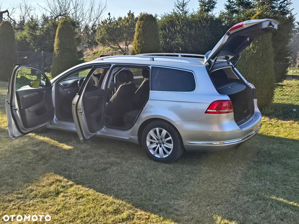 Volkswagen Passat 2.0 TDI BlueMotion Technology Exclusive - 33