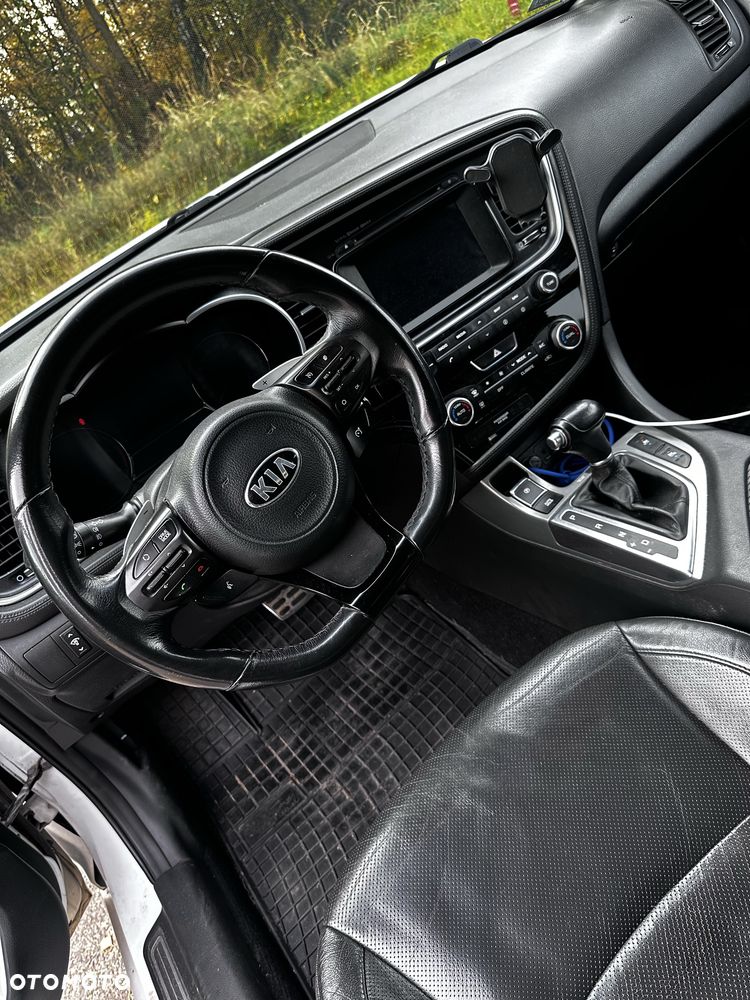 Kia Optima - 7
