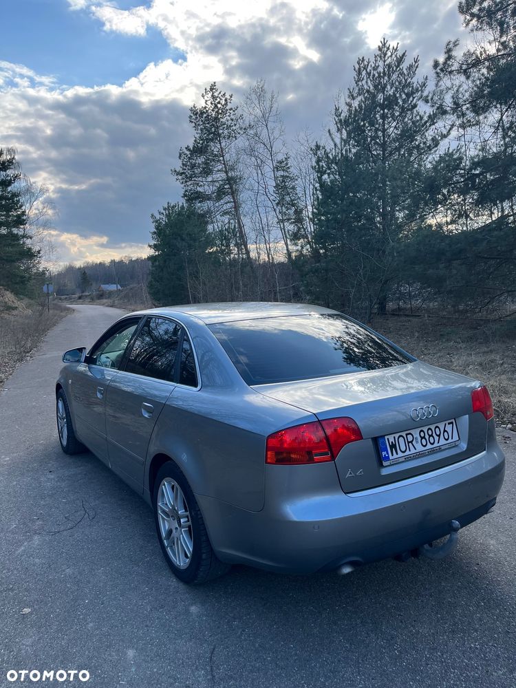 Audi A4 Avant - 4