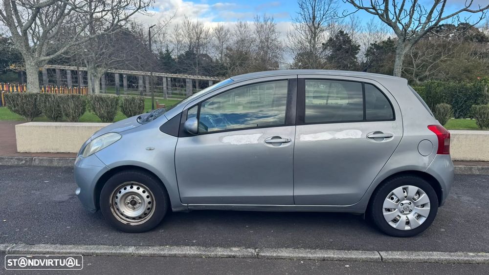 Toyota Yaris 1.0 VVT-i - 3