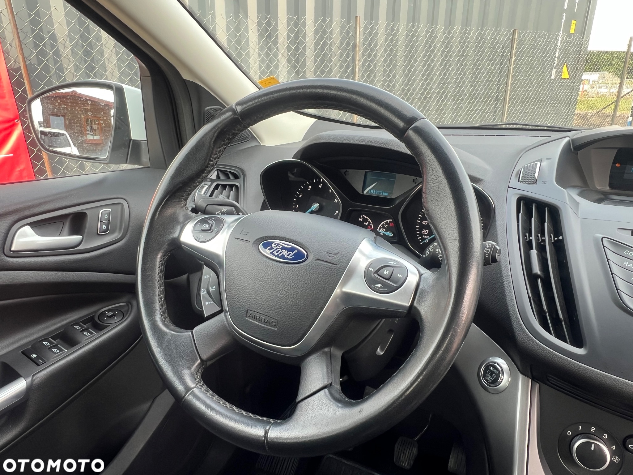 Ford Kuga - 18