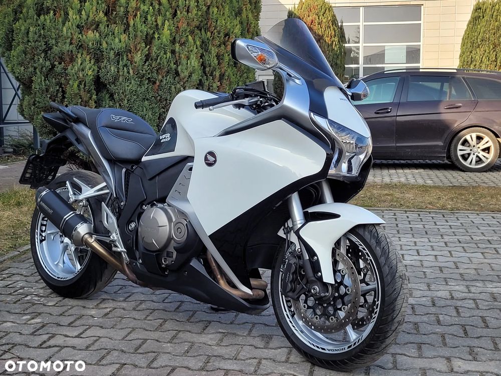 Honda VFR - 26