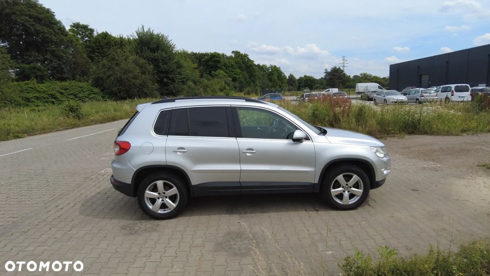 Volkswagen Tiguan - 8