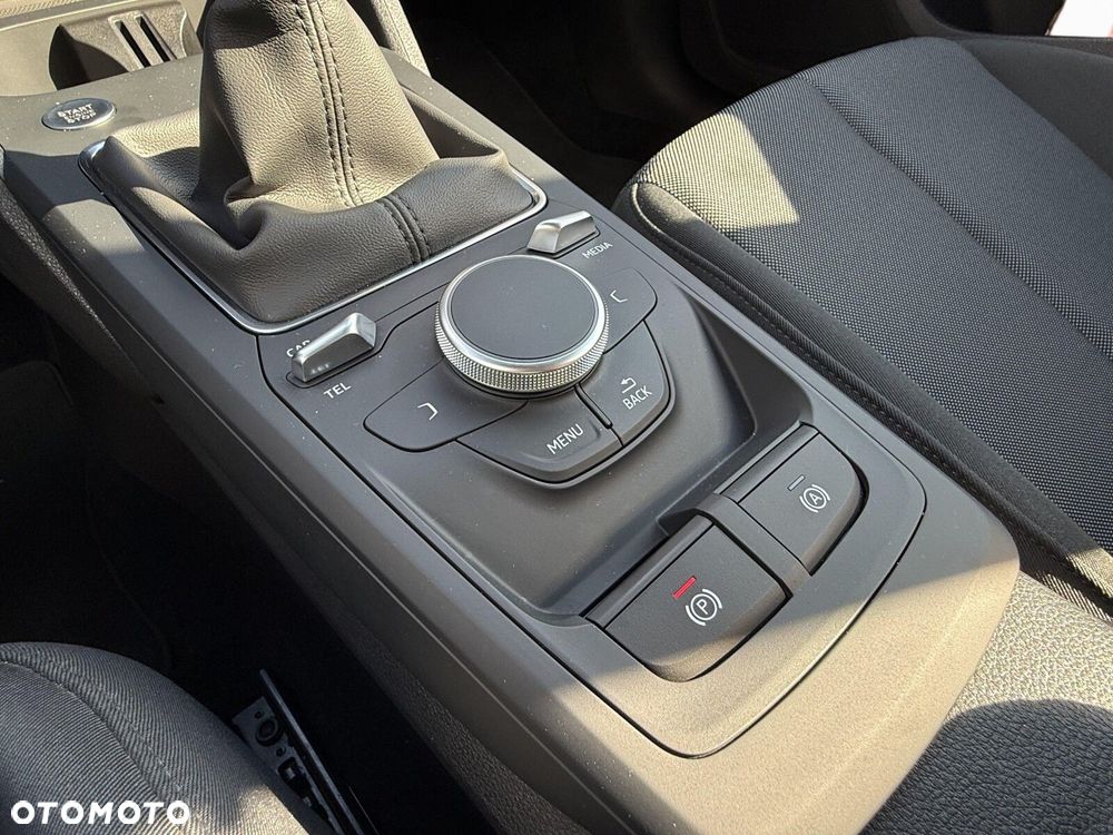 Audi Q2 30 TFSI Advanced - 19