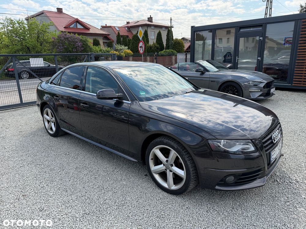 Audi A4 Limousine - 18