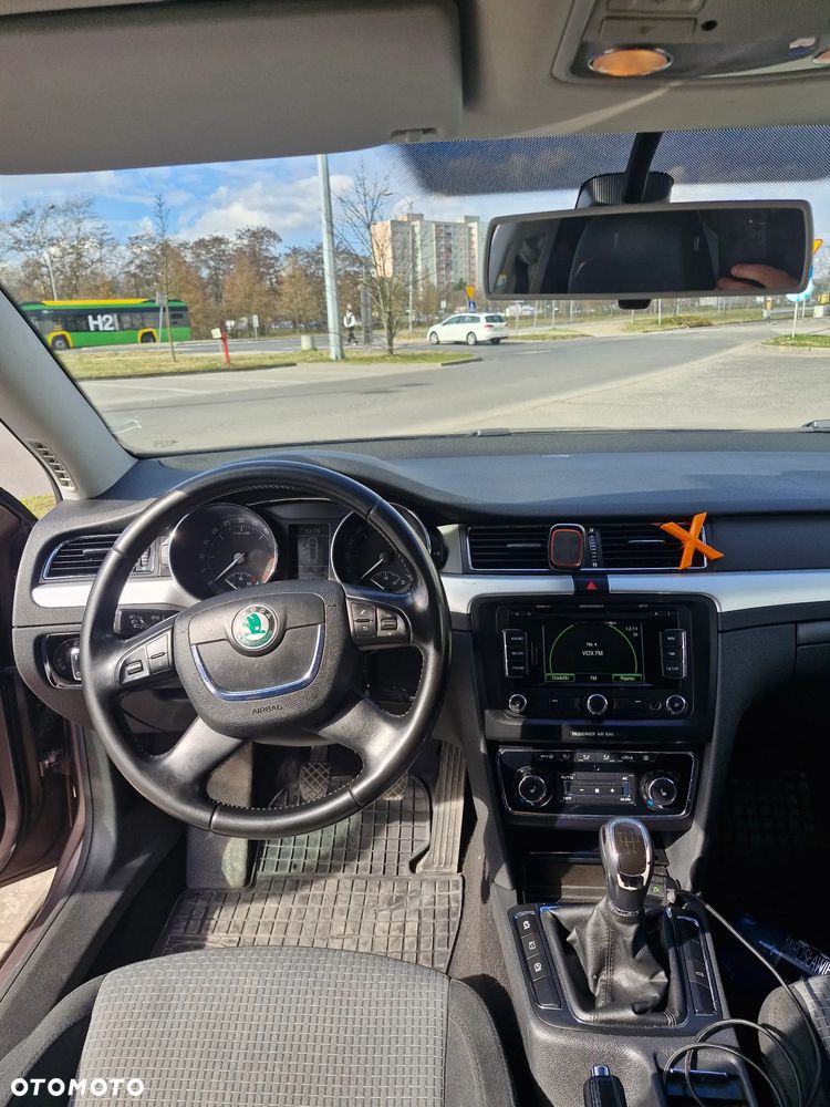 Skoda Superb 1.6 TDI GreenLine - 7