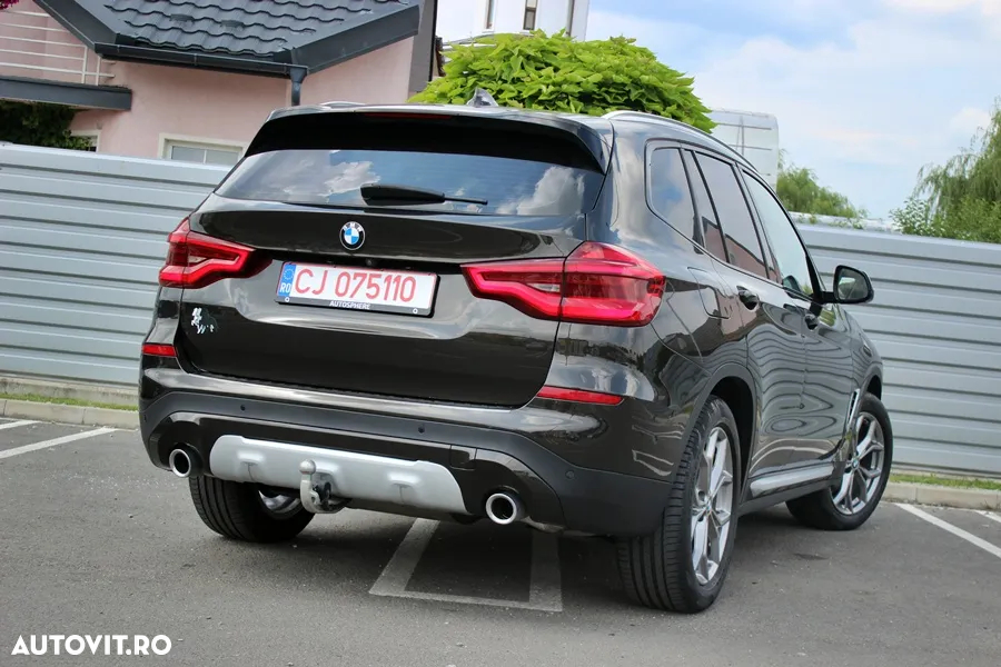 BMW X3 xDrive20d AT Luxury Line - 10