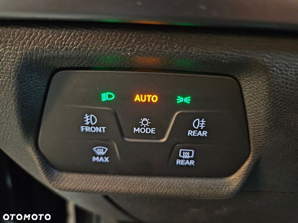 Cupra Leon Sportstourer 2.0 TSI 4Drive VZ DSG - 21