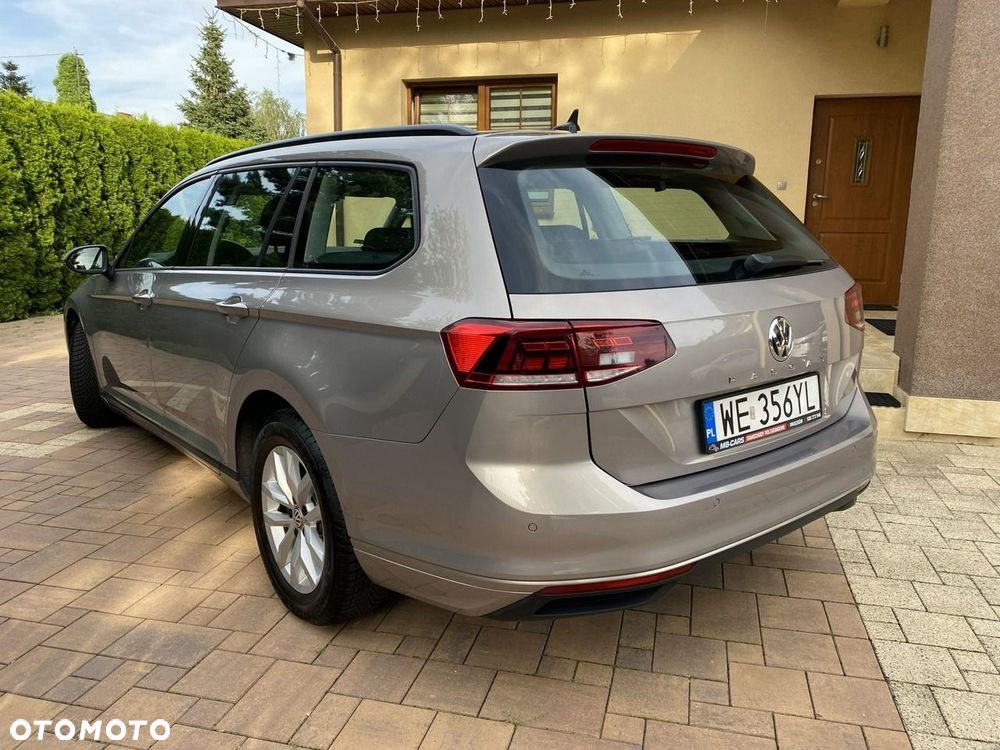 Volkswagen Passat - 16