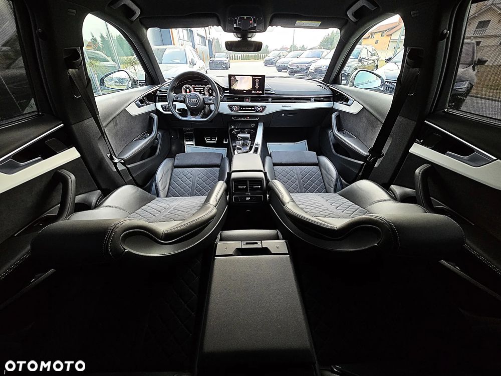 Audi A4 Avant 40 TDI quattro S tronic S line - 14