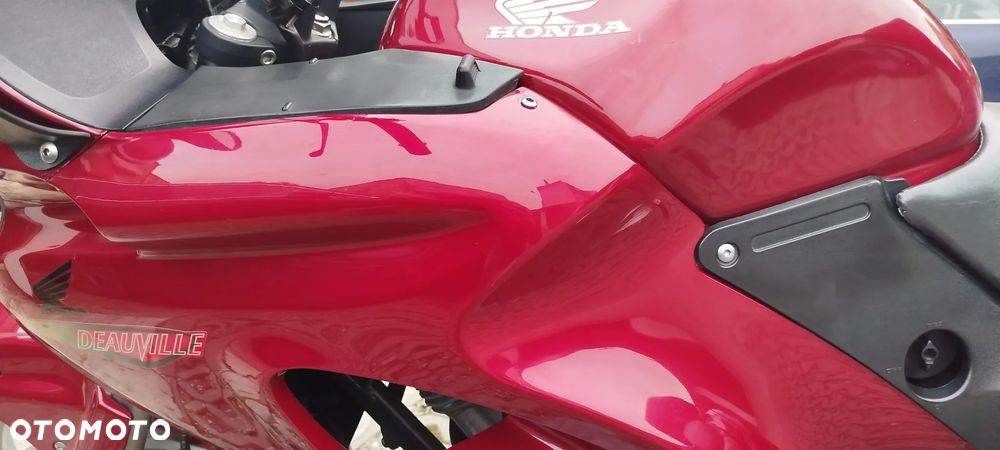 Honda Deauville - 16