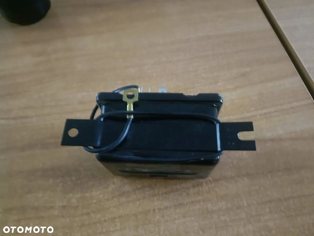 Przerywacz kierunkowskazu TPK 80-40 - 3