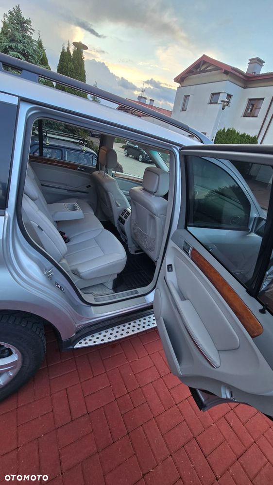 Mercedes-Benz GL 320 CDI 4Matic 7G-TRONIC - 22