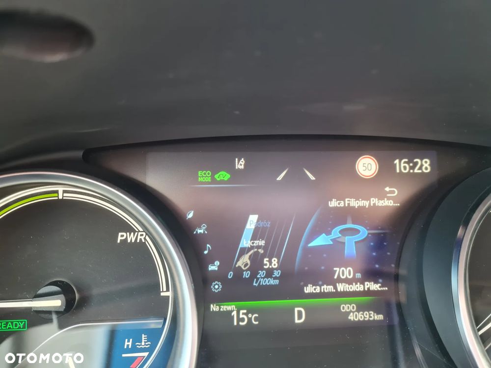 Toyota Camry 2.5 Hybrid Prestige CVT - 30