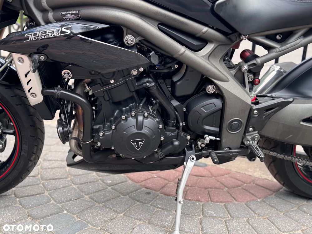 Triumph Speed Triple - 16