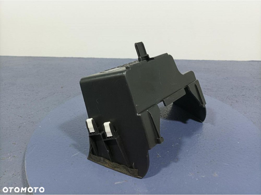 MAZDA 6 III GJ SCHOWEK DESKI ROZDZIELCZEJ GNIAZDO USB GHP964361 - 3