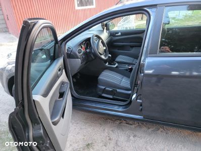 Ford Focus - 19