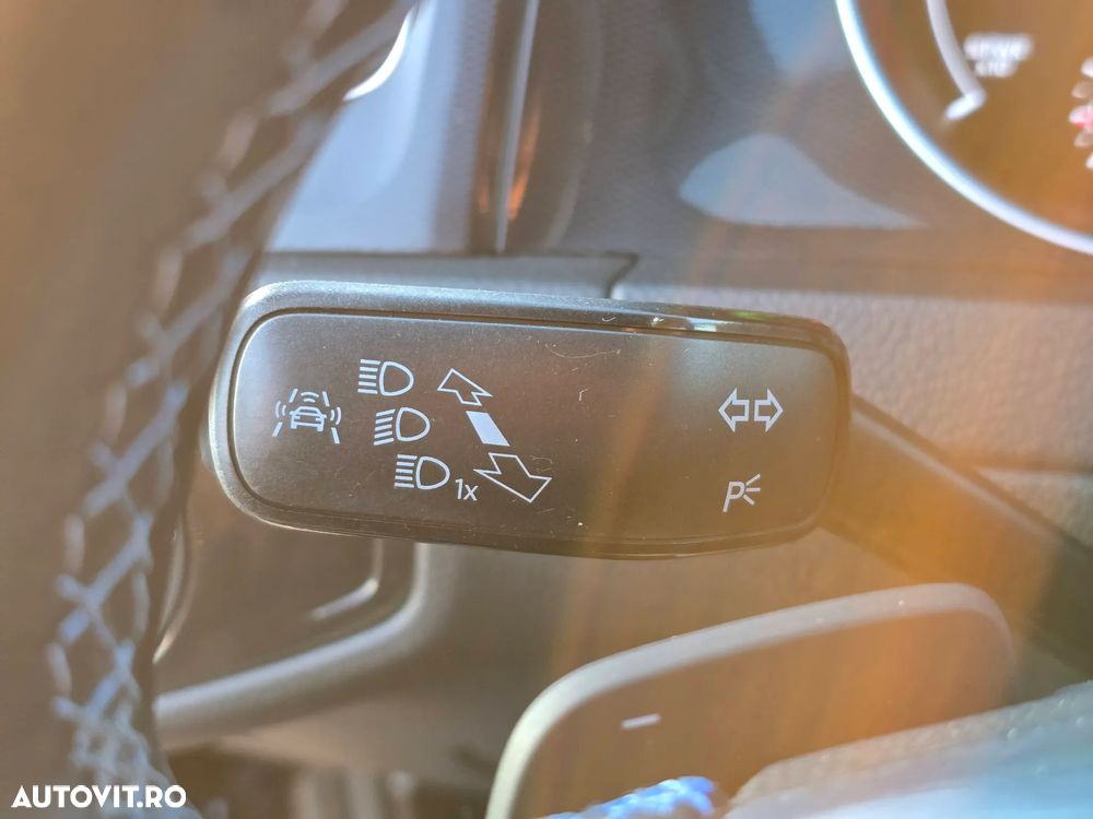 Volkswagen Golf - 18