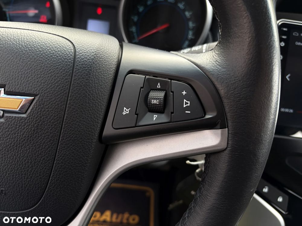 Chevrolet Cruze 1.8 LT+ - 25