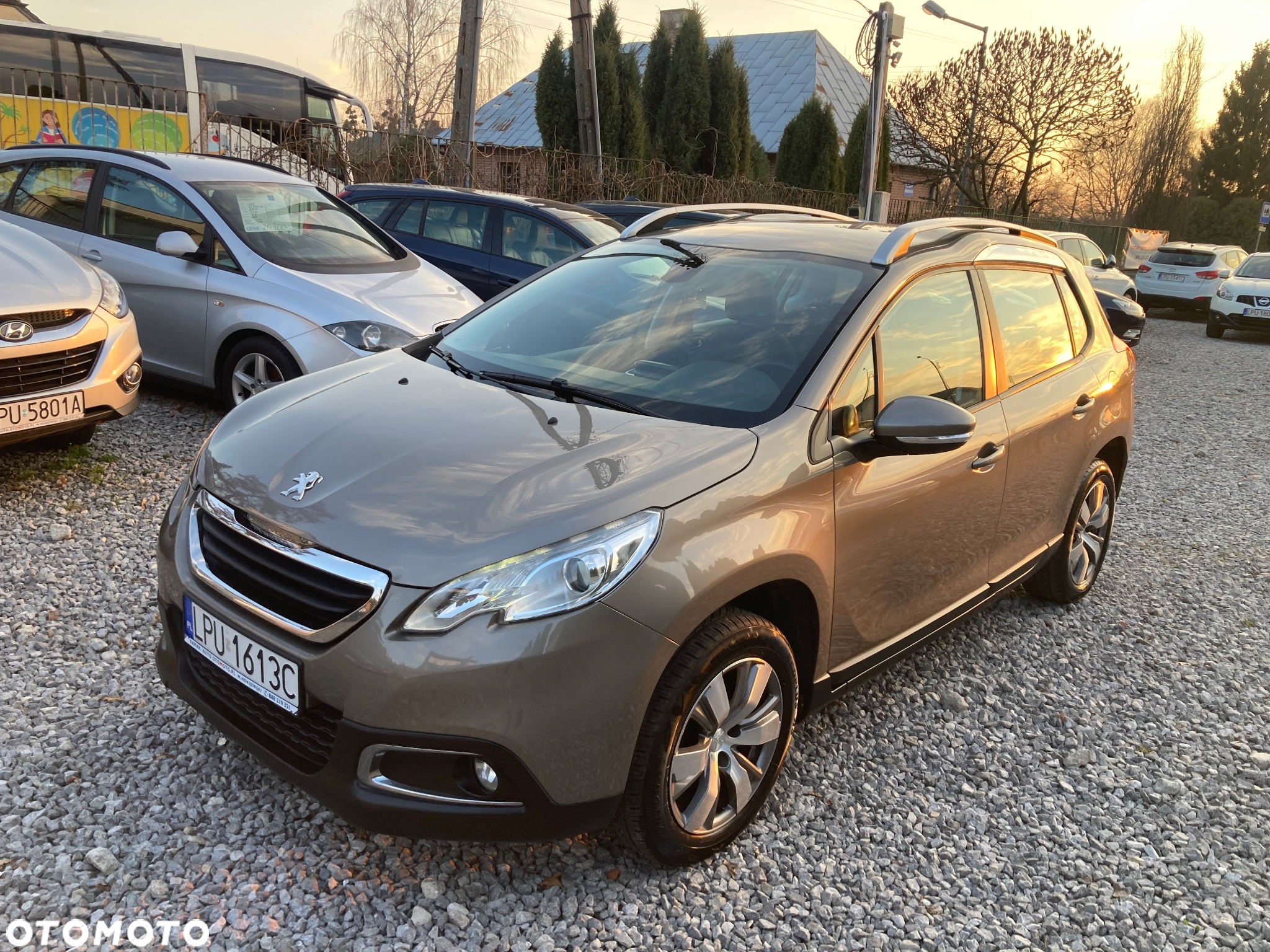 Peugeot 2008 1.6 e-HDi Active S&S - 3