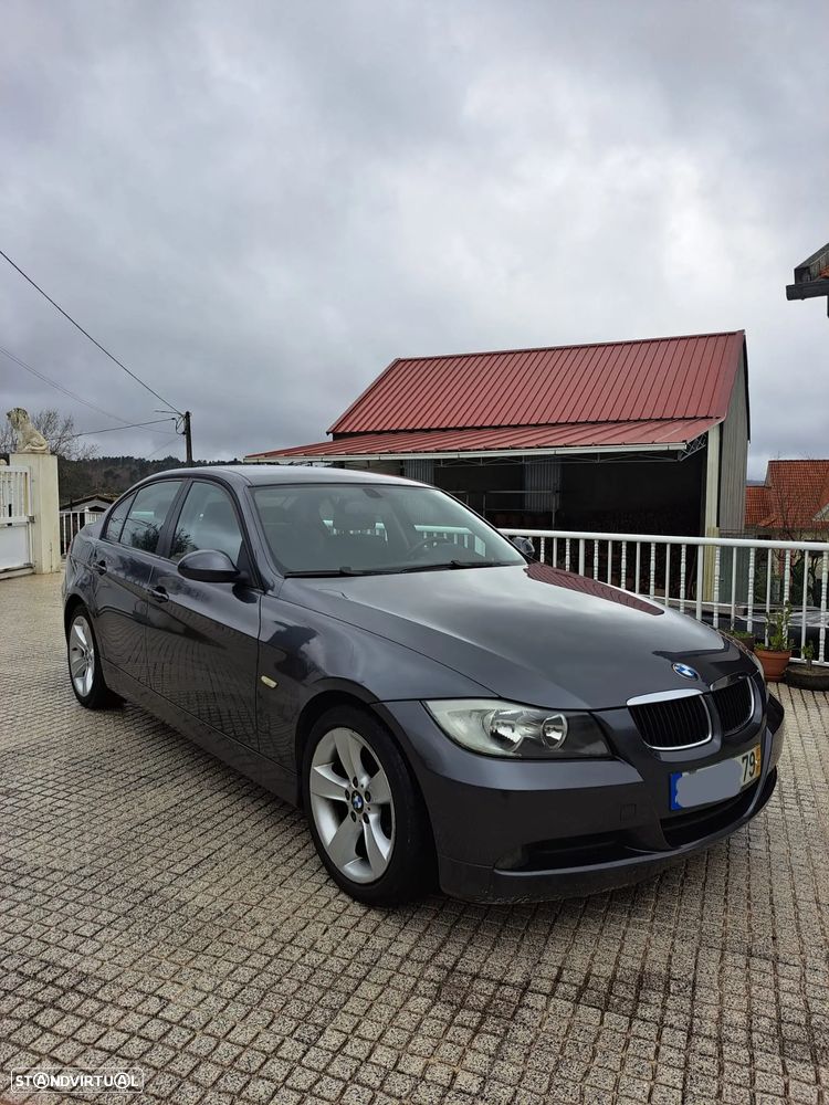BMW 320 d - 4