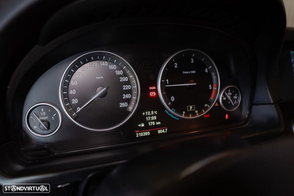 BMW 520 d Line Luxury Auto - 17