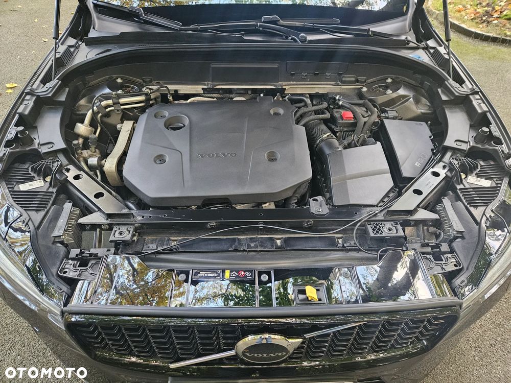 Volvo XC 60 D4 AWD R-Design - 9