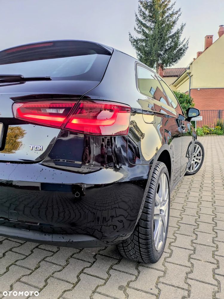 Audi A3 1.6 TDI S tronic - 8